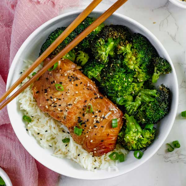 Low FODMAP Asian Glazed Salmon Bowl