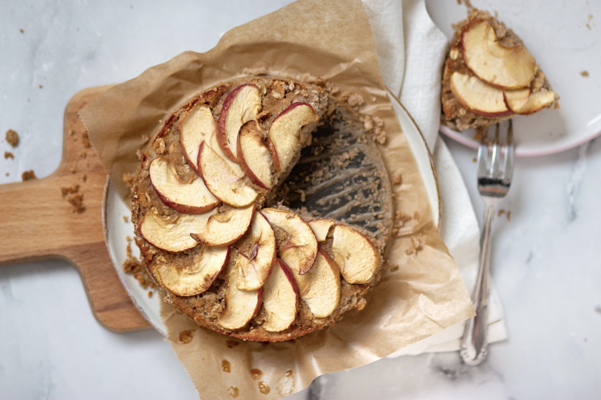Zimtiger Apfelkuchen mit saftigem Topping – Linis Bites GmbH