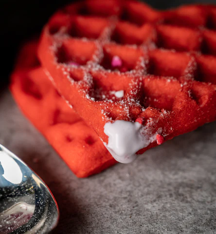 heart-shaped waffles with this double waffle maker mini size non